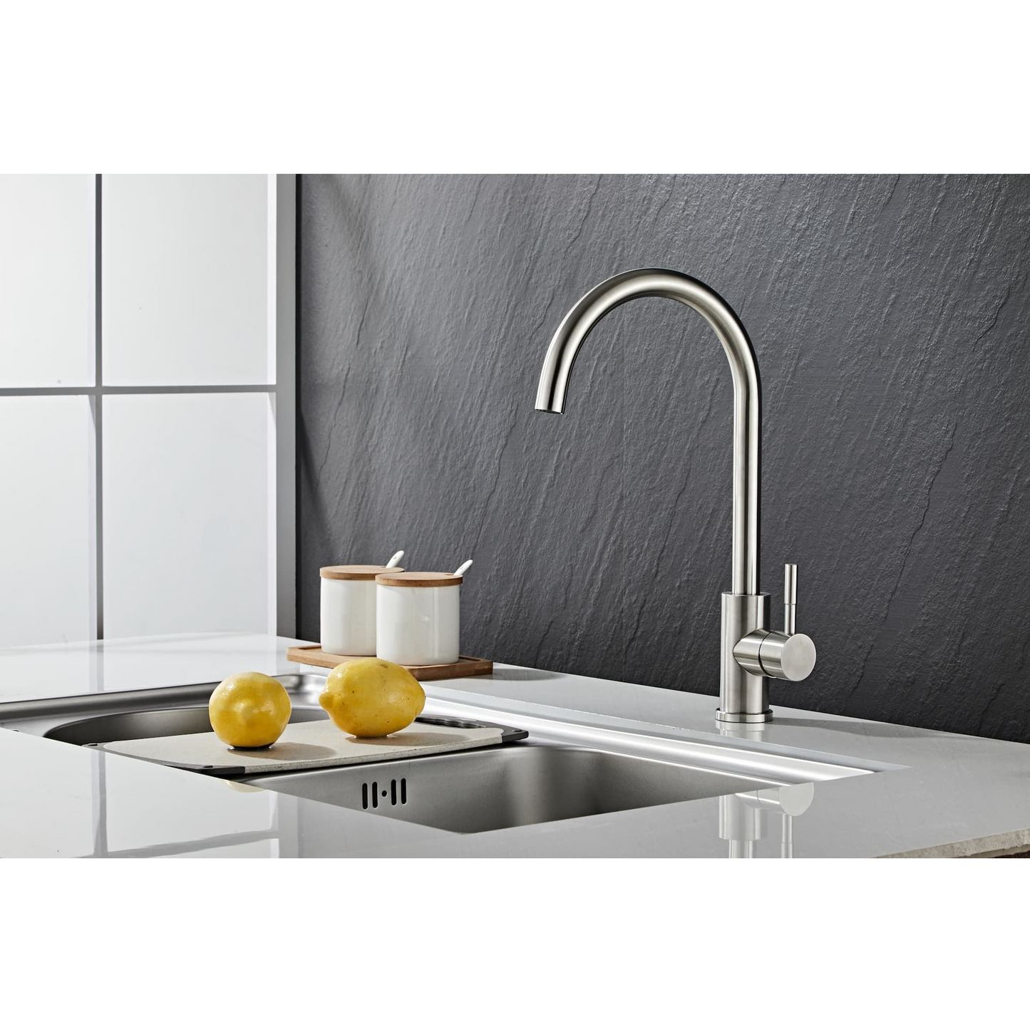 Kitchen faucet w/curved spigot - Brushed steel