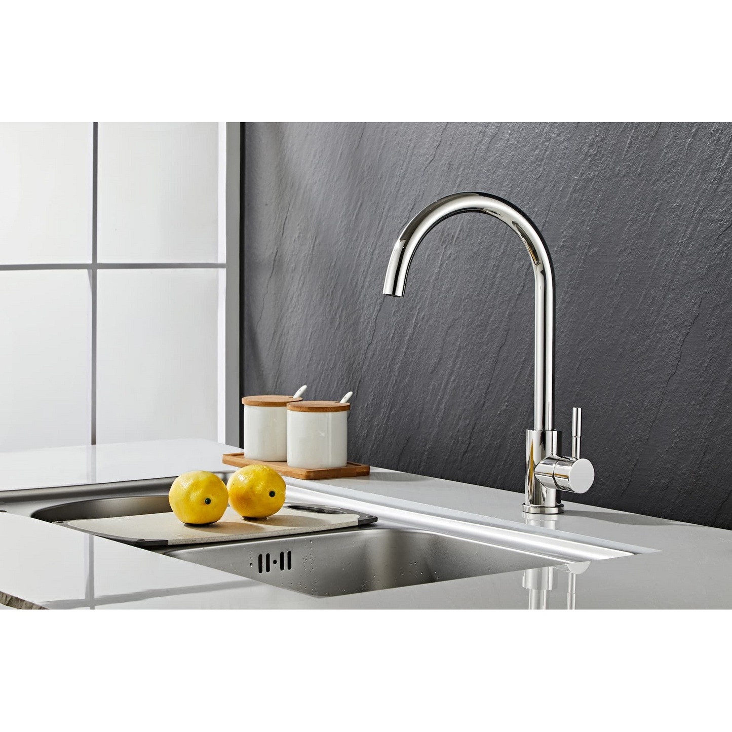 Kitchen faucet w/curved spigot - Polished (chrome)