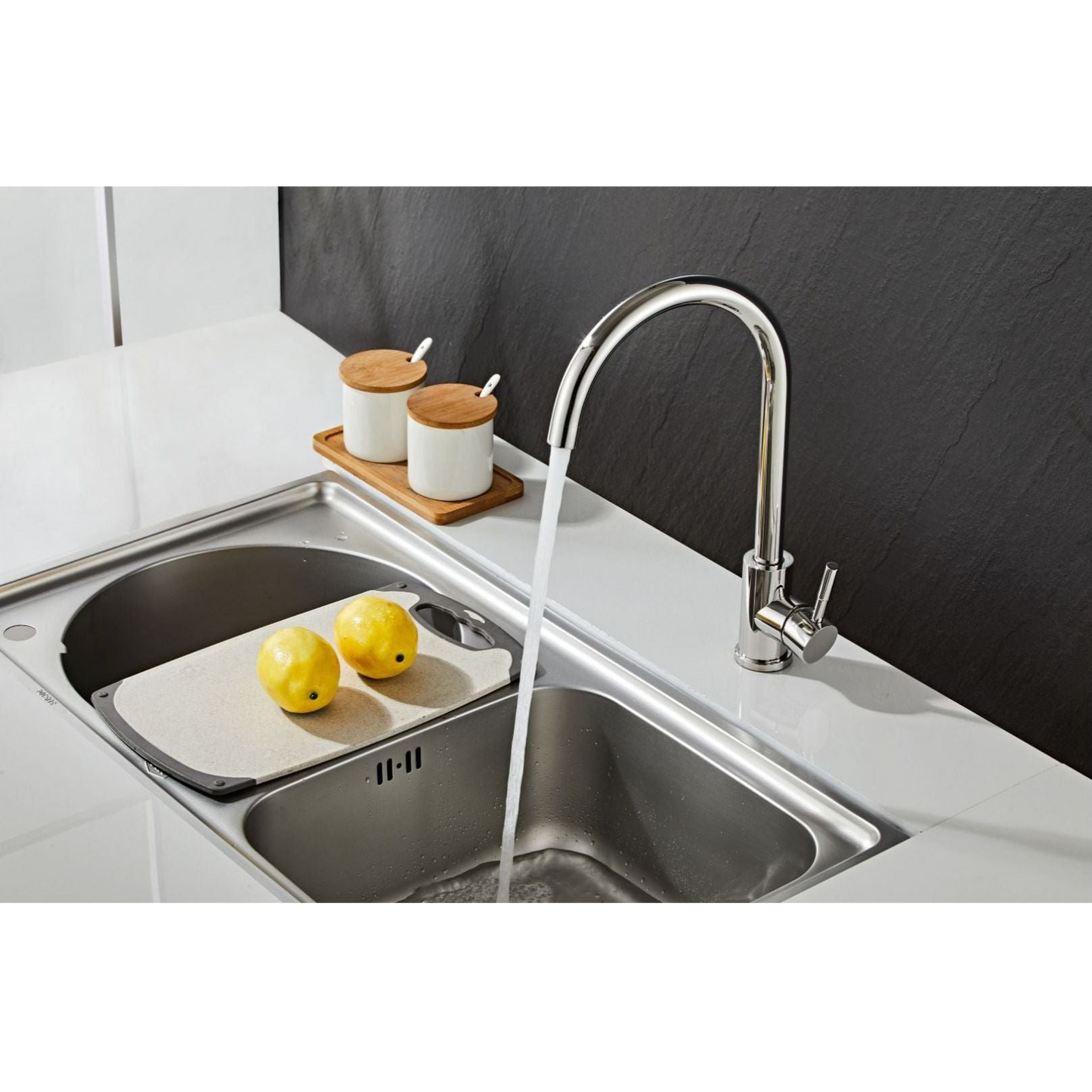 Kitchen faucet w/curved spigot - Polished (chrome)