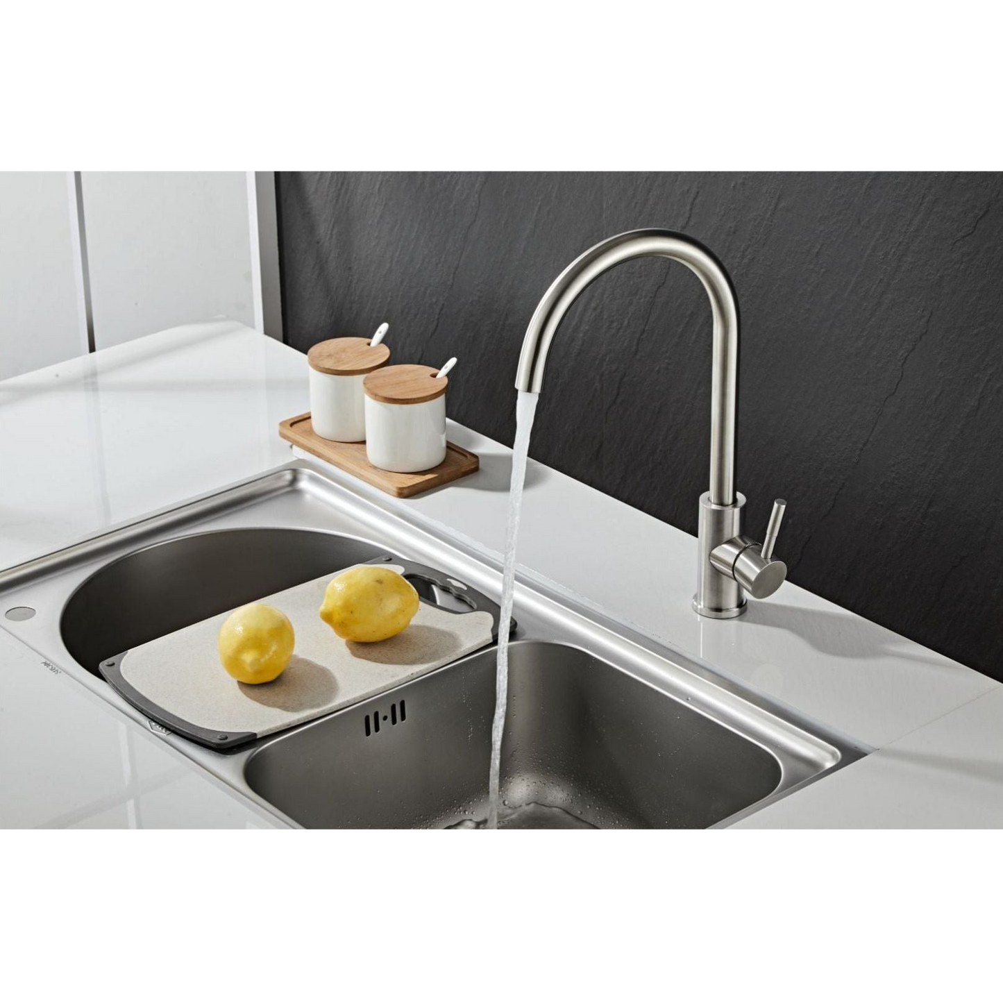 Kitchen faucet w/curved spigot - Brushed steel