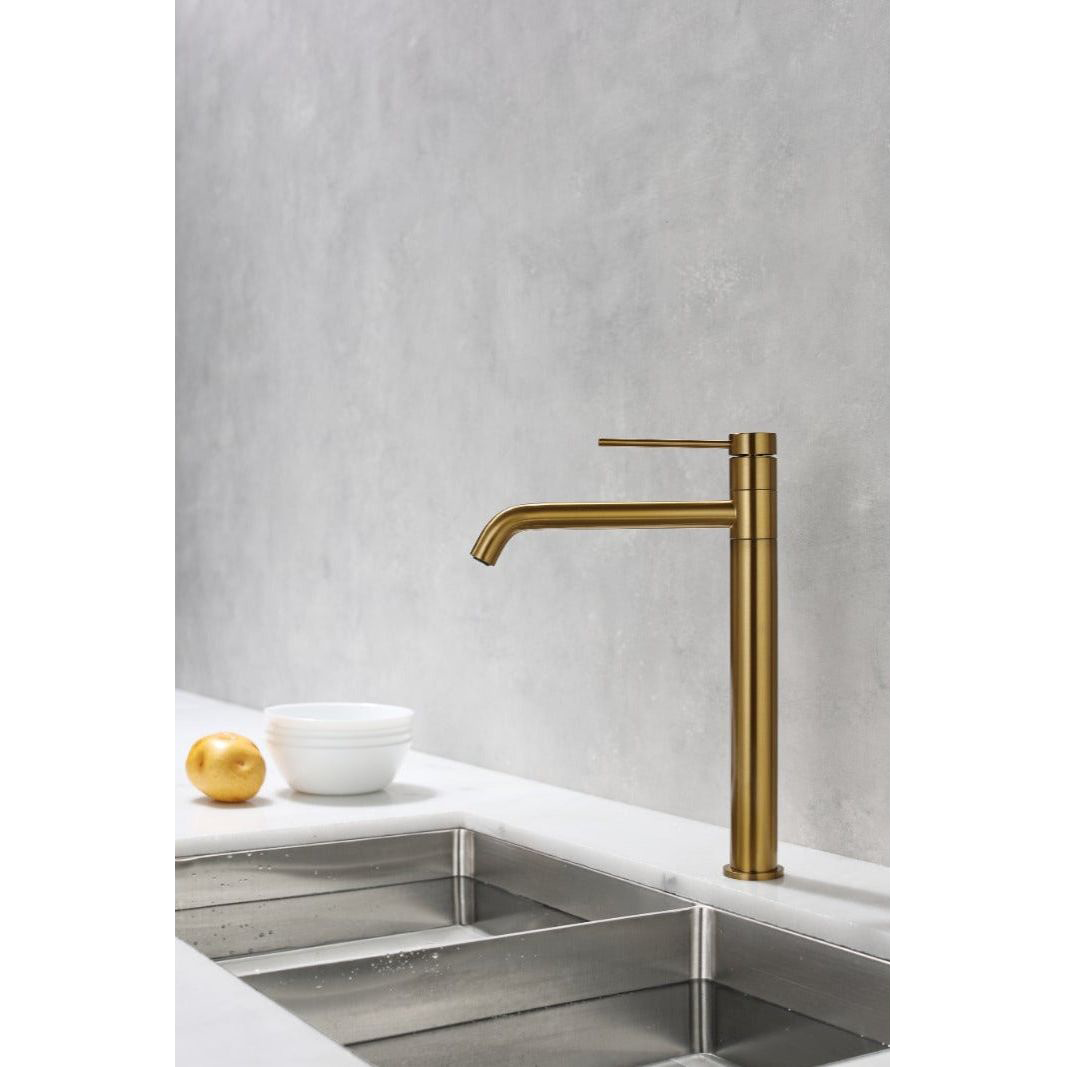 Kitchen faucet w/adjustable tap - Brushed gold