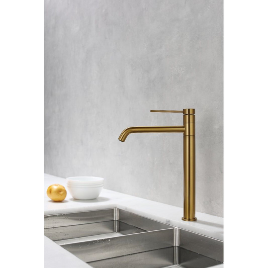 Kitchen faucet w/adjustable tap - Brushed gold