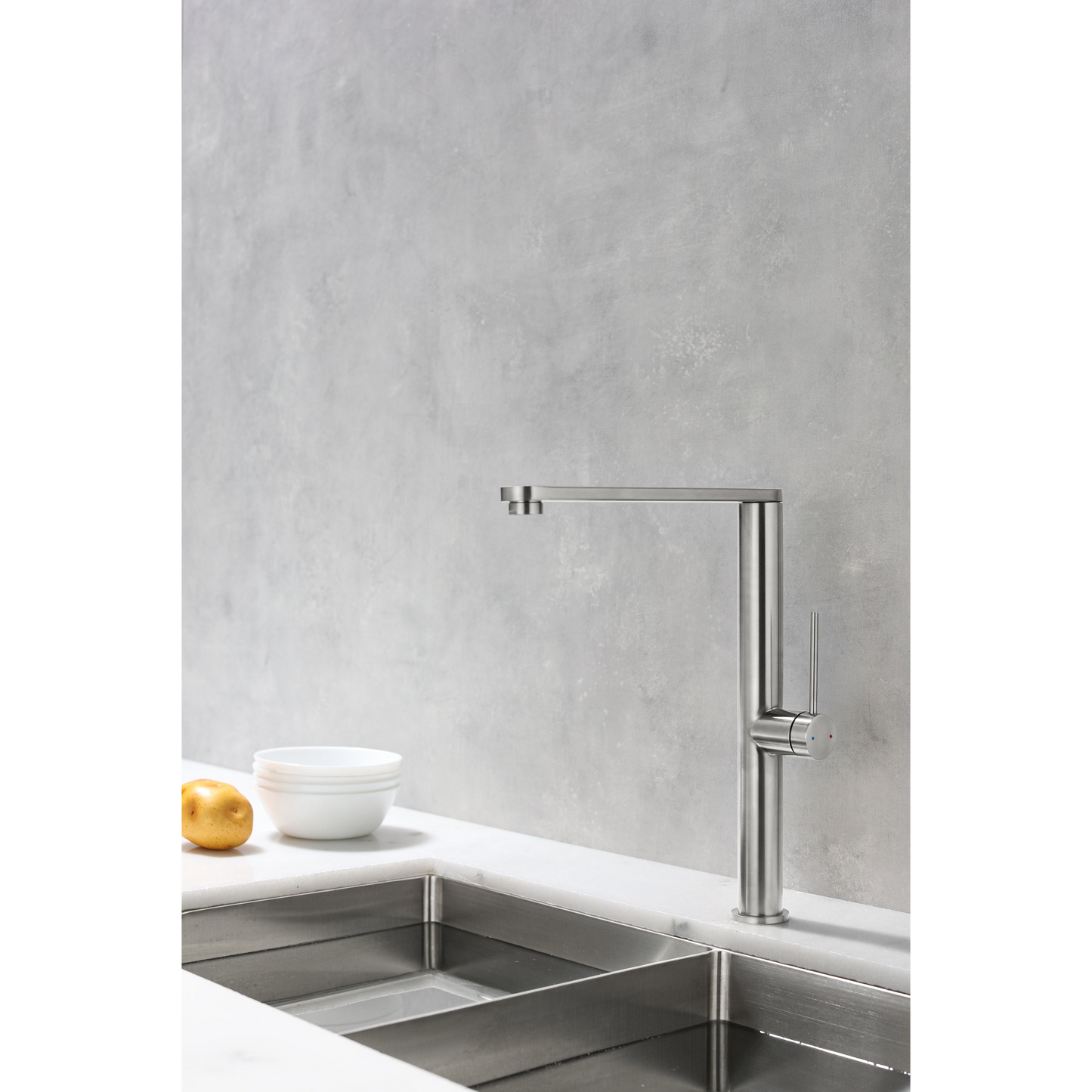 Kitchen faucet w/flat tap - Brushed steel