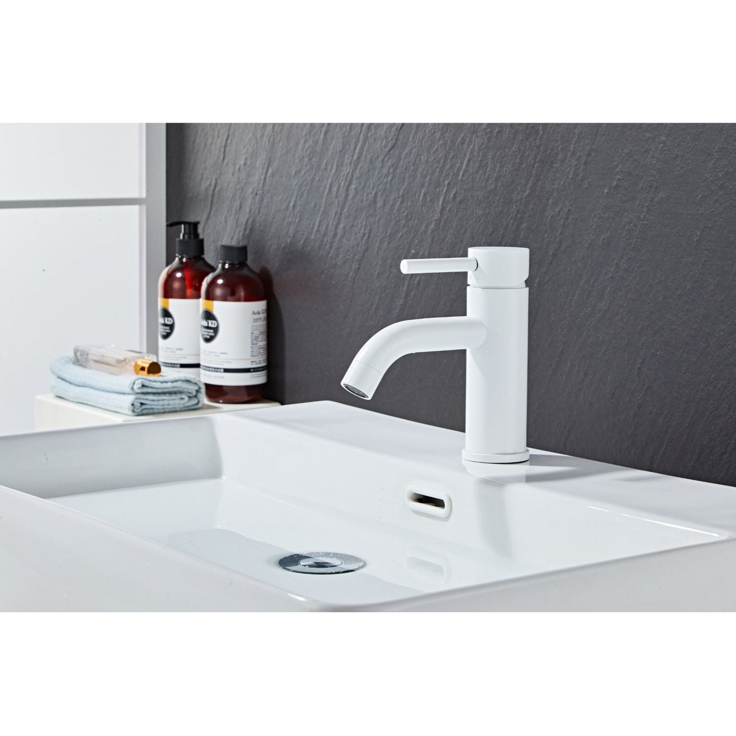 Washbasin fitting w/angled end spout - Matt white