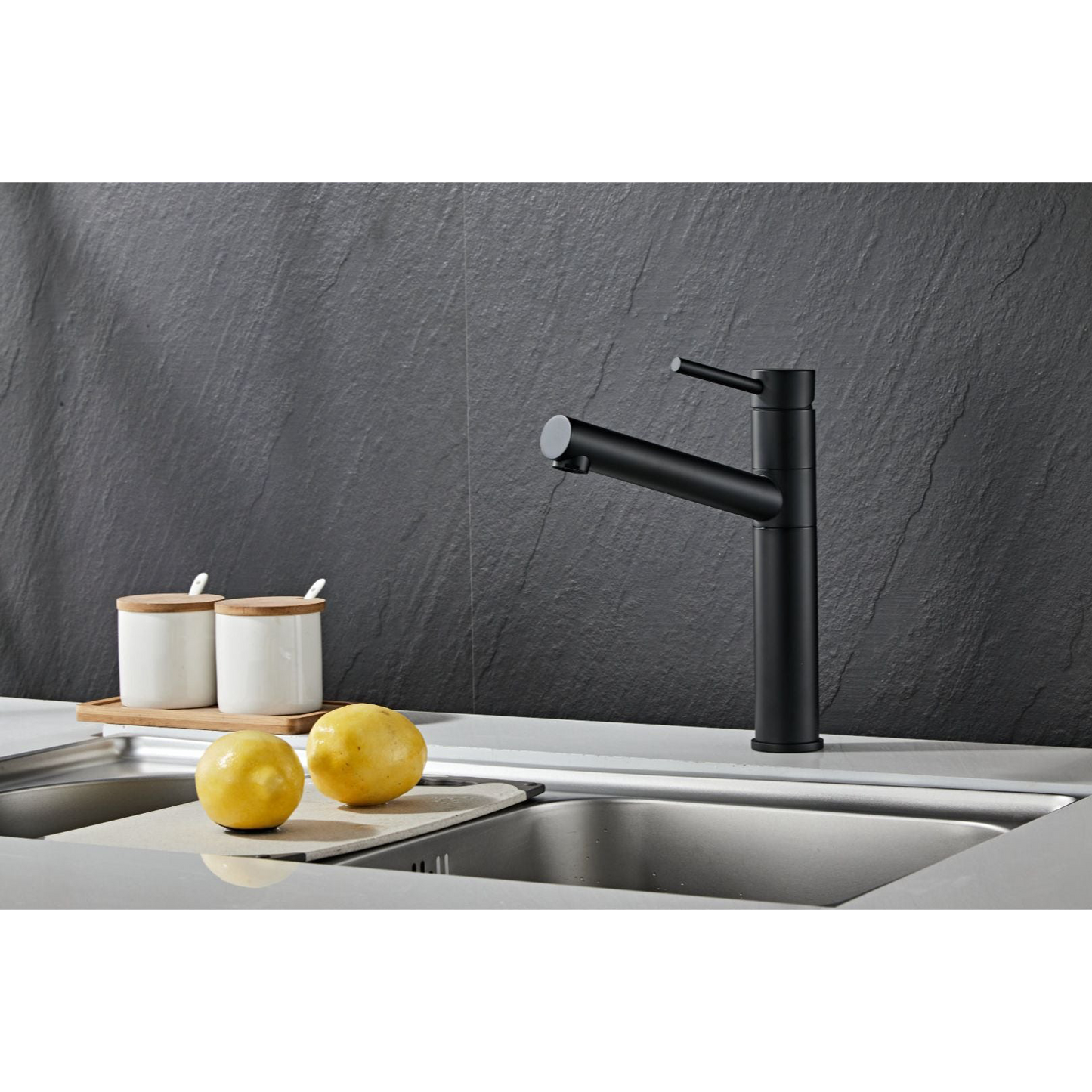 Kitchen faucet w/slanted tap - Black